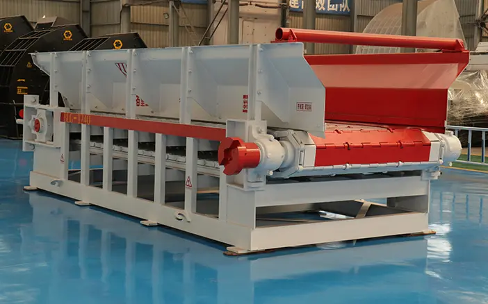 What Is an Apron Feeder?