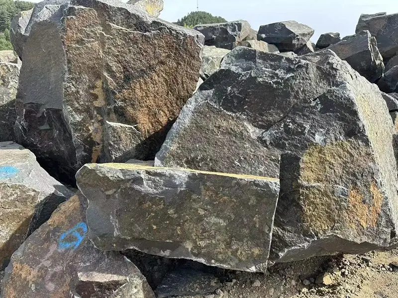 Granite rough stone Granite rough stone