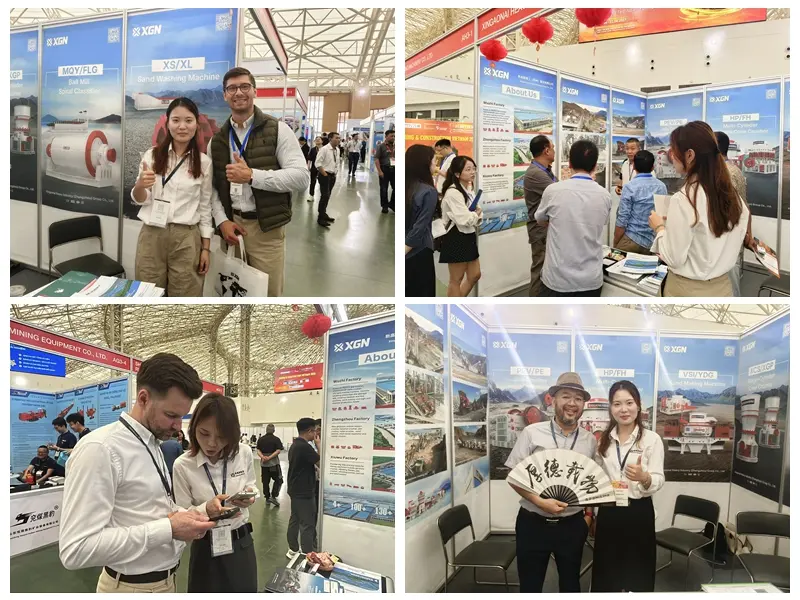 Miembro del equipo asesorando a un cliente internacional en el stand. Miembro del equipo asesorando a un cliente internacional en el stand.