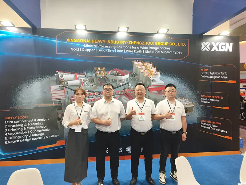 Equipo de XINGAONAI en el stand B3-5302 después de Mining Indonesia 2026 Equipo de XINGAONAI en el stand B3-5302 después de Mining Indonesia 2026